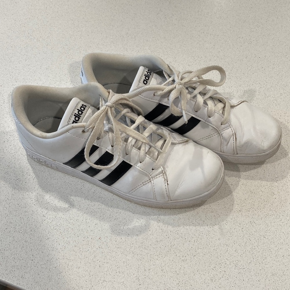 Boys Adidas Casual Tennis Shoes